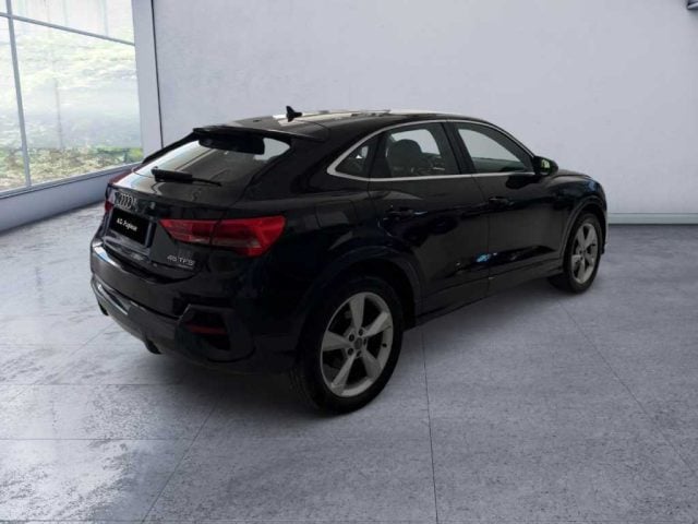 Audi Q3 2ª serie - SPB 45 TFSI S tronic quattro edition - foto 4 di 4