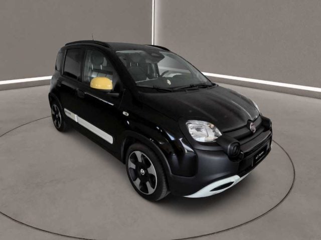 Fiat Panda Cross - 1.0 FireFly S&S Hybrid, del 2025, 25.373 km, in vendita a Caltanissetta (CL)