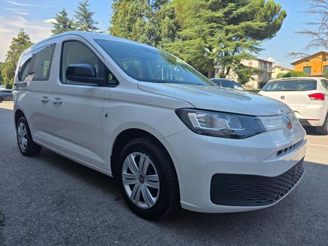 Volkswagen Caddy 2.0 TDI 102 CV Life 7 Posti usato a CITTA' DI CASTELLO