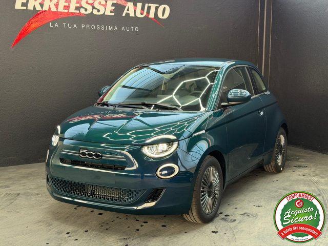Fiat 500 Berlina Hybrid Torino PREZZO REALE km 0 a NOVARA