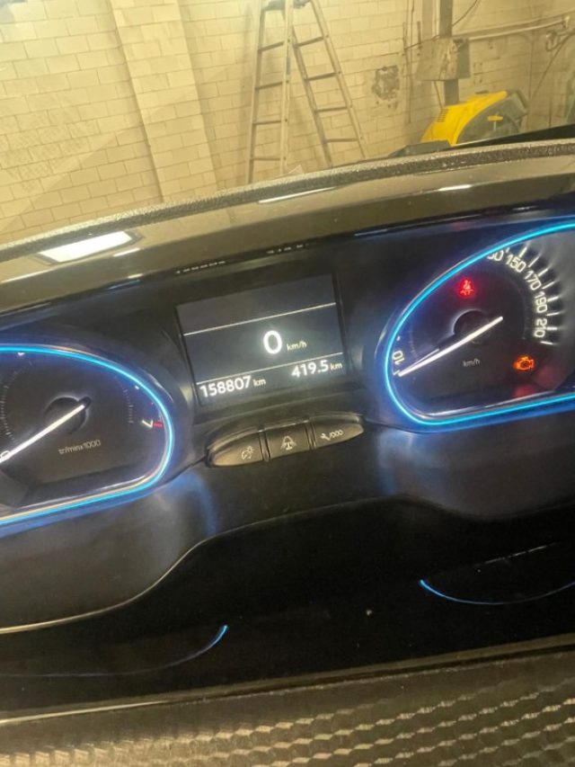 Peugeot 2008 1° serie PureTech 82 S&S Allure - foto 3 di 4