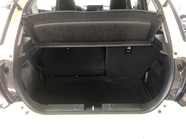 Suzuki Swift 1.2 Hybrid 4WD AllGrip Top NUOVO DA IMMATRICOLARE nuovo a CASTEGGIO