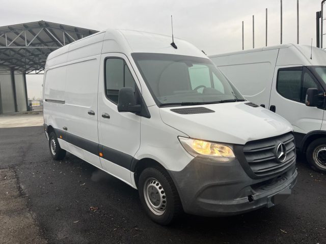 Mercedes-Benz Sprinter F39/33 311 CDI FWD TN Furgone Business usato a CASTEGGIO