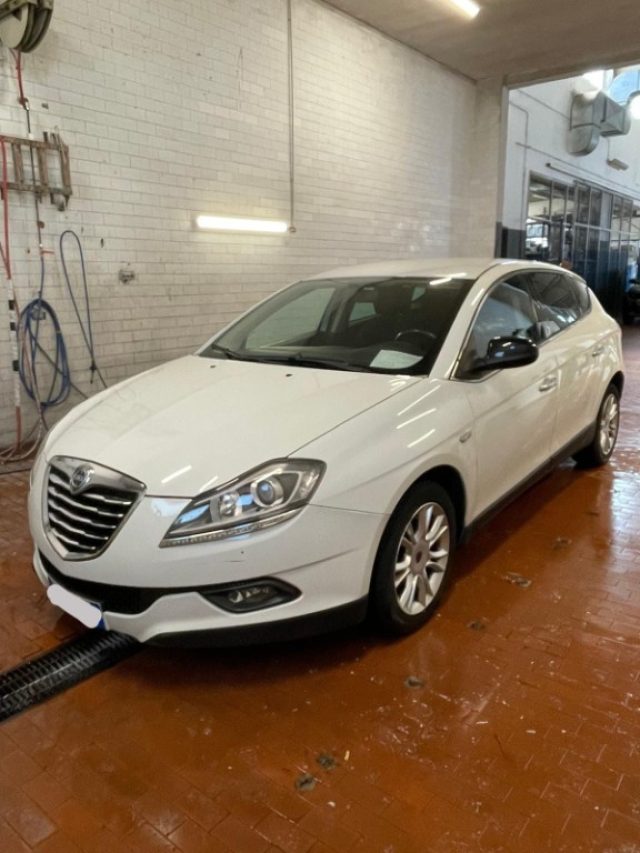 Lancia Delta 1.6 MJT Gold usato a CASTEGGIO