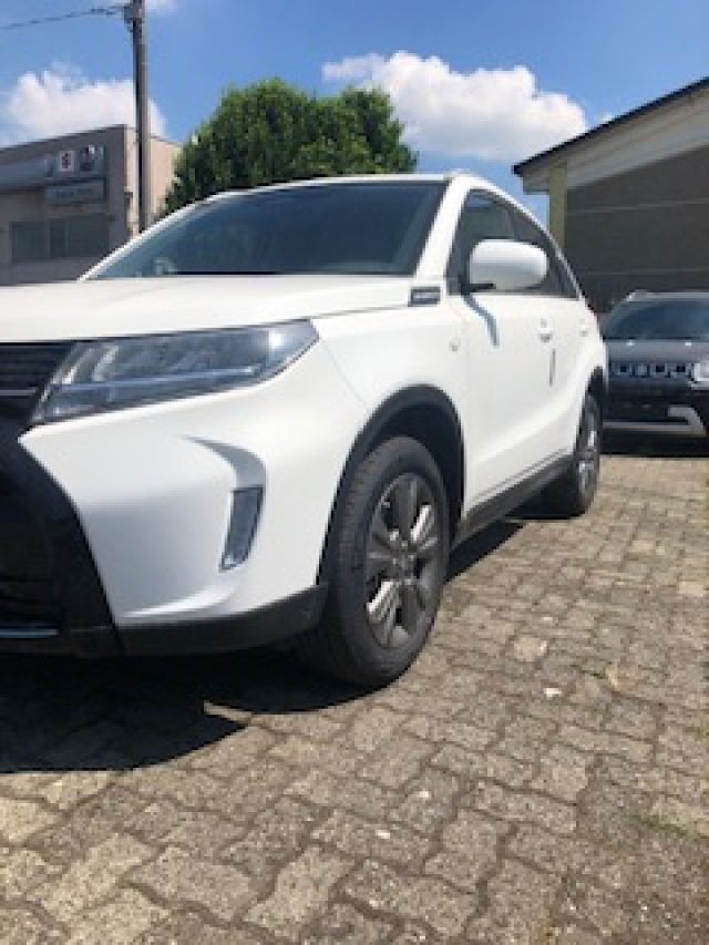 Suzuki Vitara 1.4 Hybrid 4WD AllGrip Cool+ nuovo a CASTEGGIO