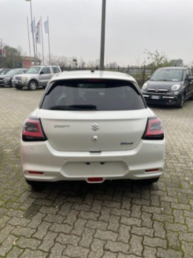 Suzuki Swift 1.2 Hybrid Top 2wd NUOVO DA IMMATRICOLARE, in vendita a Casteggio (PV)