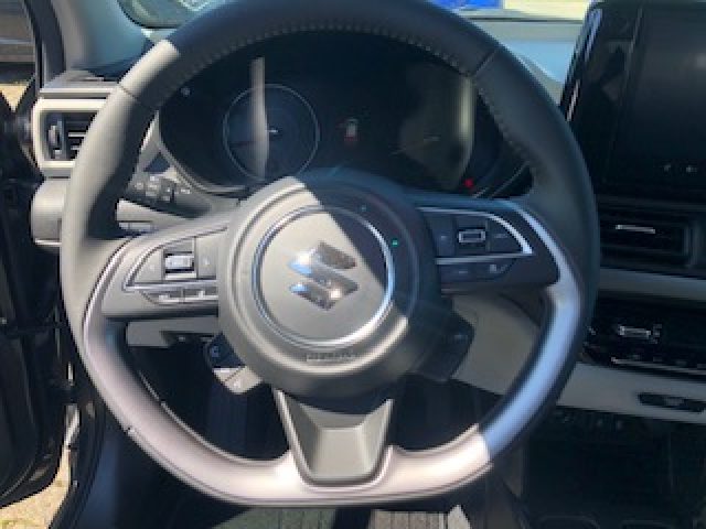 Suzuki Swift 1.2 Hybrid Top 2wd NUOVO DA IMMATRICOLARE - foto 2 di 4