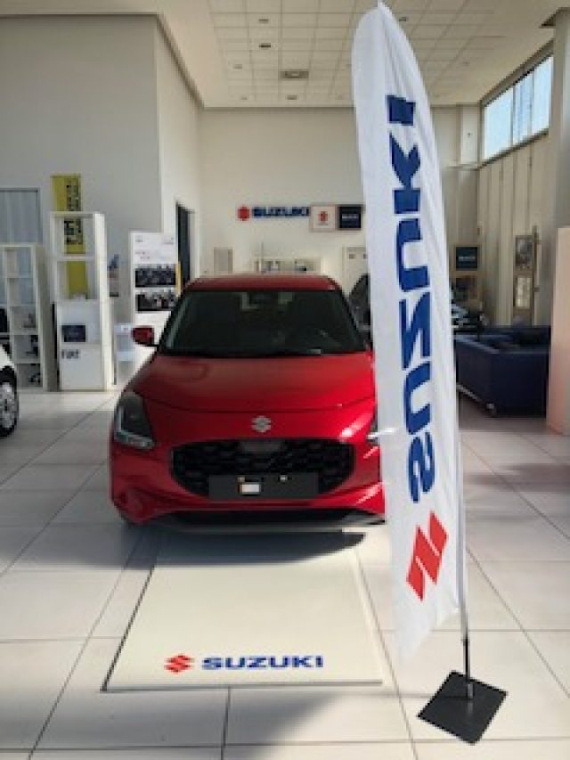 Suzuki Swift 1.2 Hybrid 4WD AllGrip Top NUOVO DA IMMATRICOLARE - foto 3 di 4