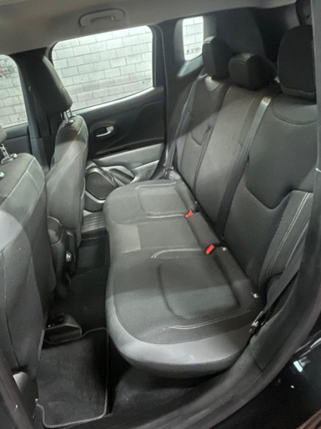 Jeep Renegade 1.3 T4 190CV PHEV 4xe AT6 Limited - foto 3 di 4