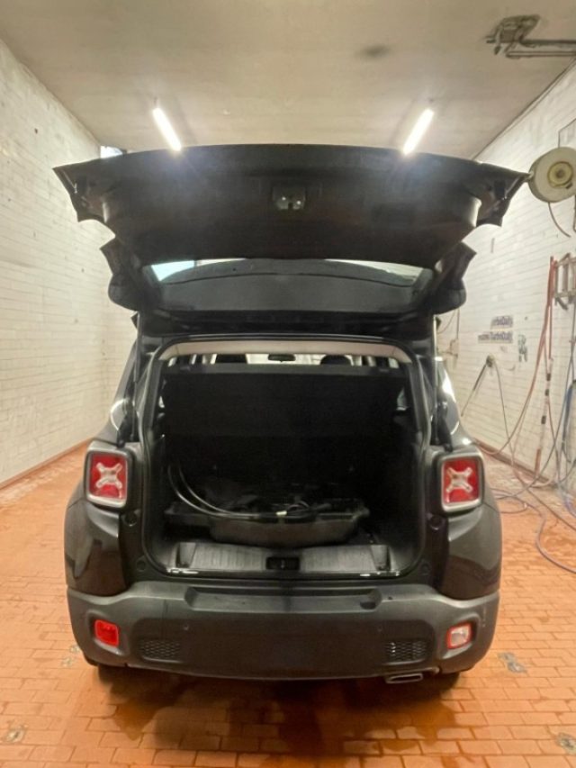 Jeep Renegade 1.3 T4 190CV PHEV 4xe AT6 Limited usato a CASTEGGIO