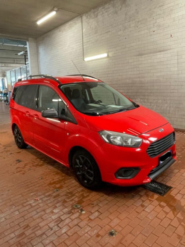 Ford Tourneo Courier 1.0 EcoBoost 100 CV Sport usato a CASTEGGIO
