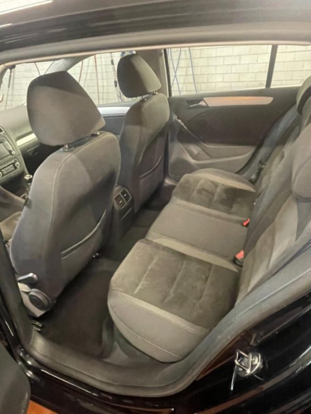 Volkswagen Golf 1.6 TDI DPF 5p. Highline - foto 3 di 4