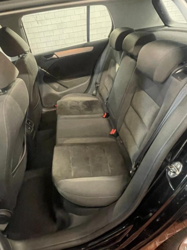 Volkswagen Golf 1.6 TDI DPF 5p. Highline - foto 2 di 4