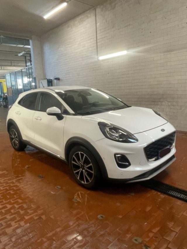 Ford Puma 1.0 EcoBoost Hybrid 125 CV S&S Titanium usato a CASTEGGIO