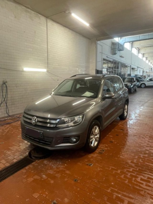 Volkswagen Tiguan 1.4 TSI 122 CV Trend & Fun BlueMotion Technology usato a CASTEGGIO