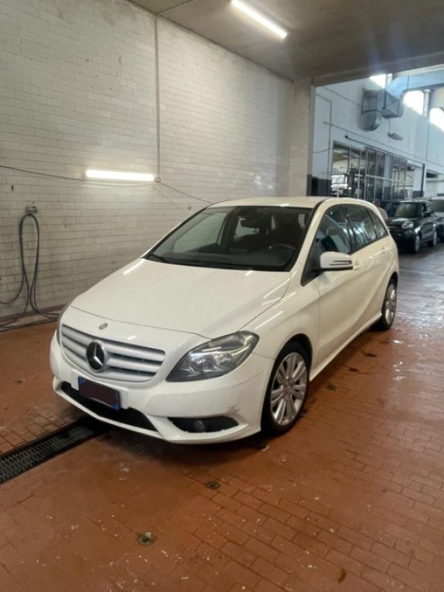 Mercedes-Benz B 180 CDI Elegance usato a CASTEGGIO