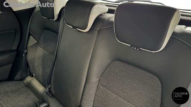 Renault Captur Mild Hybrid 140 CV Techno, del 2022, 38.334 km, in vendita a Gioia Tauro (RC)