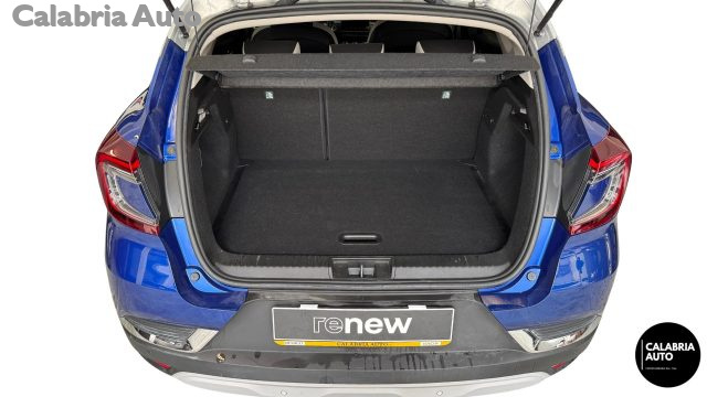 Renault Captur Mild Hybrid 140 CV Techno, del 2022, 38.334 km, in vendita a Gioia Tauro (RC)