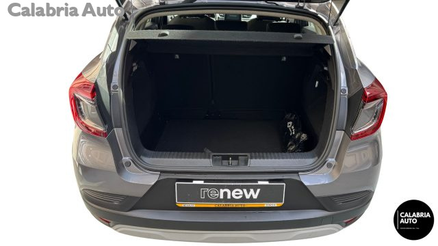 Renault Captur TCe 100 CV GPL Equilibre, del 2024, 28.645 km, in vendita a Gioia Tauro (RC)