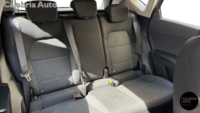 Renault Captur TCe 100 CV GPL Equilibre, del 2024, 28.645 km, in vendita a Gioia Tauro (RC)