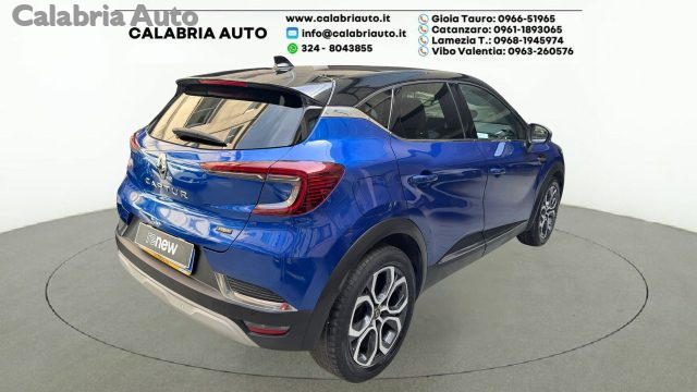 Renault Captur Full Hybrid E-Tech 145 CV Techno Fast Track - foto 4 di 4