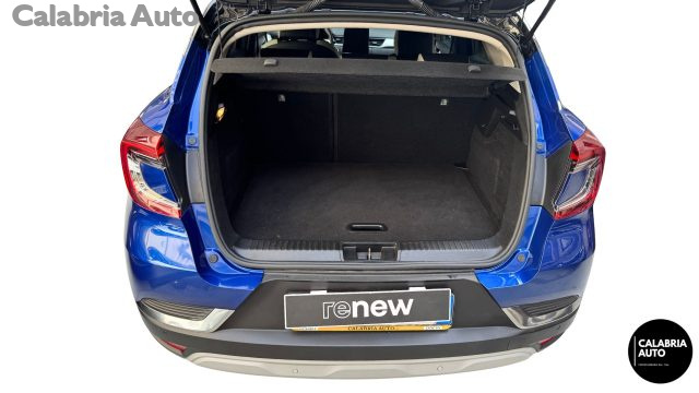 Renault Captur Full Hybrid E-Tech 145 CV Techno Fast Track usato a GIOIA TAURO