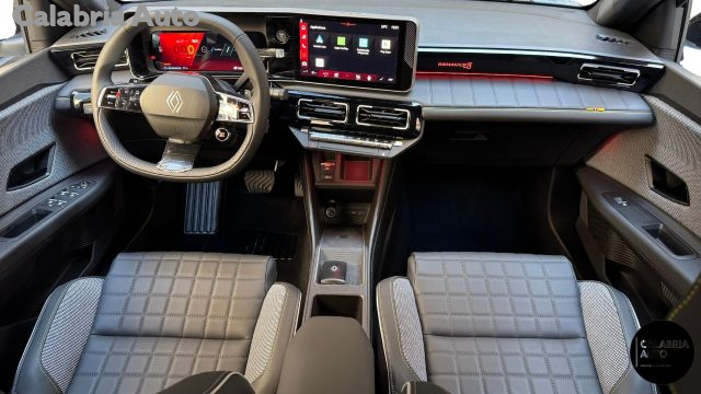 Renault R 4 E-Tech Electric 150 CV Comfort Range Iconic, del 2025, 1 km, in vendita a Gioia Tauro (RC)