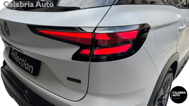 Renault Austral Austral Full Hybrid E-Tech 200 CV Esprit Alpine, del 2025, 17.900 km, in vendita a Gioia Tauro (RC)