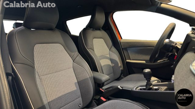 Renault Clio ECO-G 100 CV Techno km 0 a GIOIA TAURO