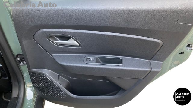 Dacia Duster 1.3 TCe 150 CV EDC 4x2 Journey, del 2023, 43.920 km, in vendita a Gioia Tauro (RC)