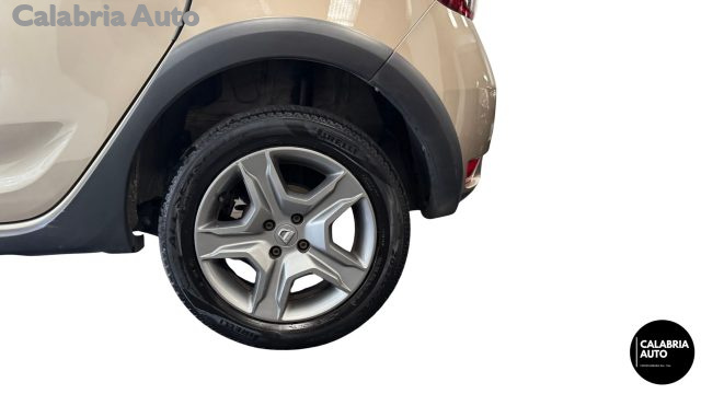 Dacia Sandero Stepway 1.0 TCe 100 CV ECO-G Comfort usato a GIOIA TAURO