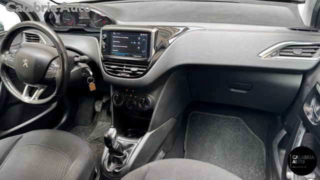 Peugeot 208 1° serie BlueHDi 100 S&S 5 porte Signature usato a GIOIA TAURO