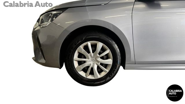 Opel Corsa 1.2 Edition, del 2019, 116.861 km, in vendita a Gioia Tauro (RC)