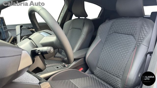 Renault Clio Full Hybrid E-Tech 160 CV 5 porte Techno km 0 a GIOIA TAURO