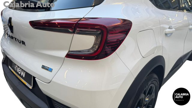 Renault Captur Plug-in Hybrid E-Tech 160 CV Rive Gauche usato a GIOIA TAURO