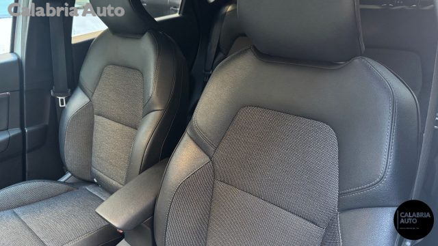 Renault Captur Plug-in Hybrid E-Tech 160 CV Rive Gauche, del 2022, 22.572 km, in vendita a Gioia Tauro (RC)