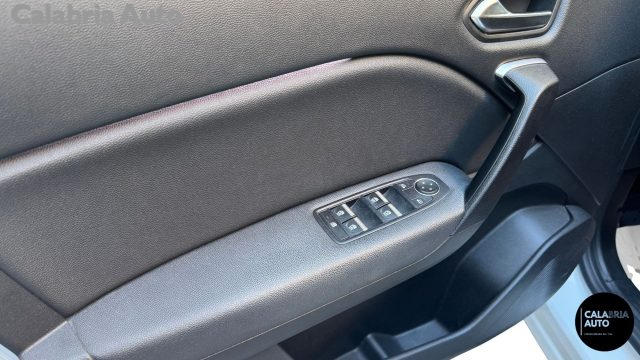 Renault Captur Plug-in Hybrid E-Tech 160 CV Rive Gauche usato a GIOIA TAURO