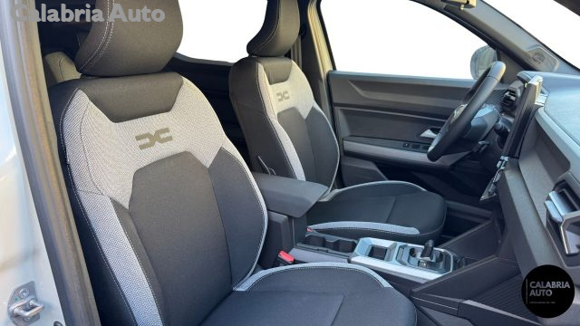 Dacia Duster Hybrid 155 CV Journey km 0 a GIOIA TAURO