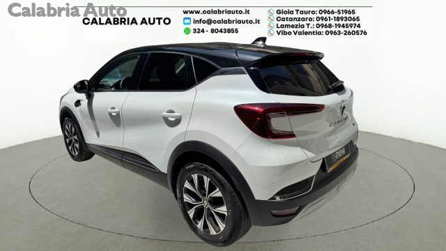 Renault Captur Full Hybrid E-Tech 145 CV Techno - foto 3 di 32