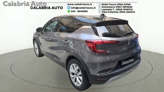 Renault Captur Full Hybrid E-Tech 145 CV Intens - foto 3 di 4