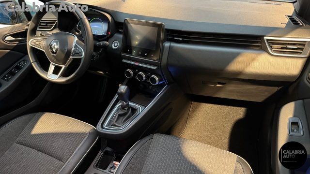 Renault Clio Full Hybrid E-Tech 140 CV 5 porte Intens usato a GIOIA TAURO