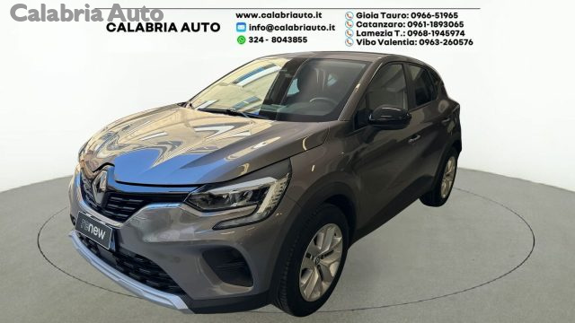 Renault Captur TCe 100 CV GPL Equilibre, del 2023, 50.678 km, in vendita a Gioia Tauro (RC)