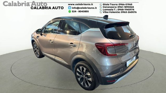 Renault Captur TCe 100 CV GPL Techno - foto 4 di 4