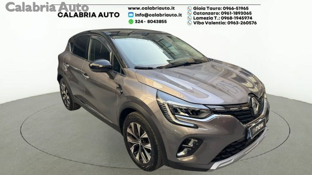 Renault Captur TCe 100 CV GPL Techno - foto 2 di 4