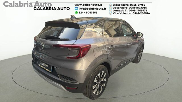 Renault Captur TCe 100 CV GPL Techno - foto 4 di 4