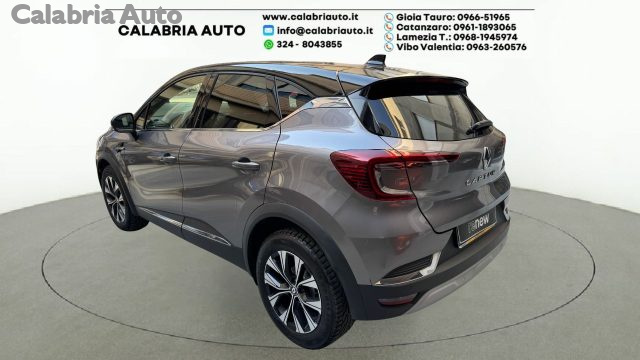 Renault Captur TCe 100 CV GPL Techno - foto 4 di 4