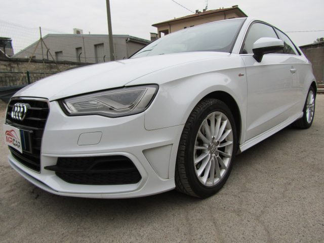 Audi A3 A3 3P 1.6 TDi SLINE S-LINE S LINE *158.000 KM* usato a LECCO