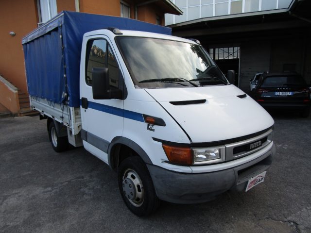 Iveco Daily Daily 35C12P 2.3 Hpi CASSONATO TELONATO GEMELLATO - foto 3 di 4