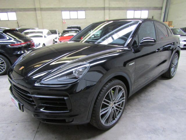 Porsche Cayenne Cayenne Coup� 3.0 V6 e-Hybrid *59.000 KM* usato a LECCO