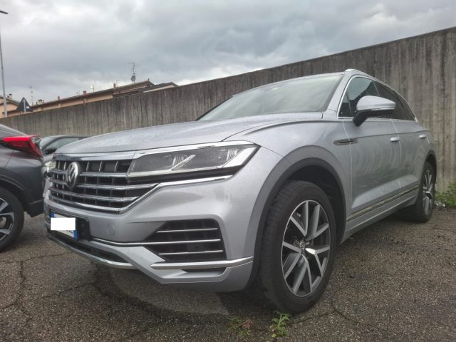 Volkswagen Touareg 3.0 V6 TDi SCR Advanced tiptronic * 276.000 KM REA usato a LECCO